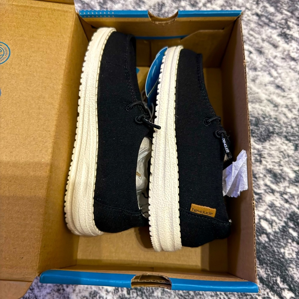 NIB/NWT Wendy Toddler Hey Dude Black linen shoe